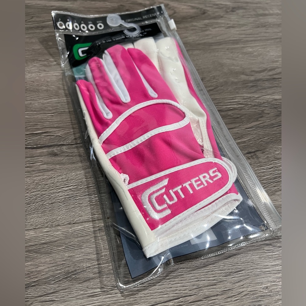Cutters Football Gloves - Pink (Size Small)